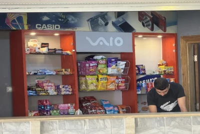 كافتيريا الجامعة