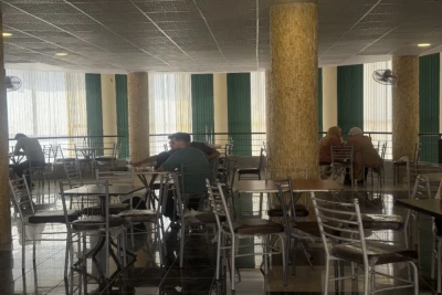 كافتيريا الجامعة