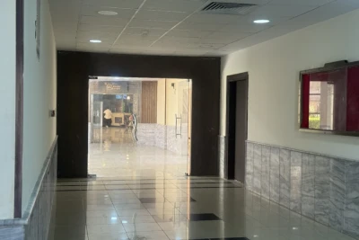 جولة في المبنى الرئيسي