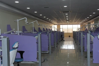 جولة في مبنى العيادات الطبية