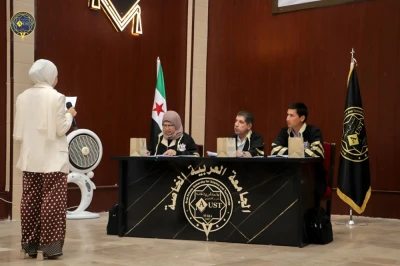 كلية الترجمة واللغات في الجامعة العربية الخاصة تختتم مناقشة مشاريع تخرج نوعية تواكب سوق العمل