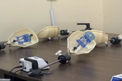 مخابر الجامعة