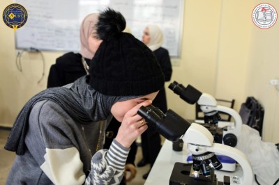 طلاب الثالث الثانوي في مدرسة المتفوقين الثالثة بحماه في زيارة تعريفية للجامعة العربية الخاصة للعلوم والتكنولوجيا