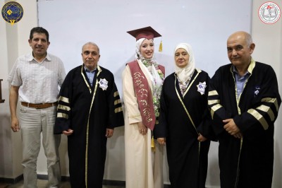 مشاريع التخرج طلاب كلية الترجمة واللغات