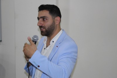 لقاء مفتوح مع الدكتور مخلص الجندي وطلاب طب الأسنان