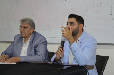 لقاء مفتوح مع الدكتور مخلص الجندي وطلاب طب الأسنان