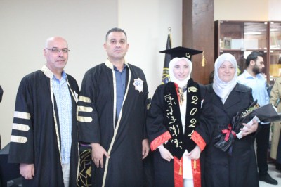 مشاريع التخرج طلاب كلية الهندسة البترولية للفصل الصيفي