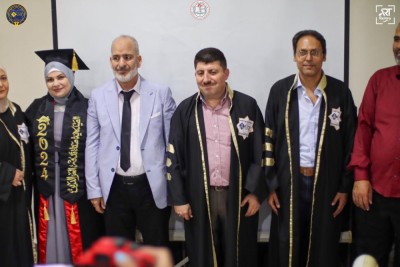 عرض ومناقشة مشاريع تخرج طلاب كلية الصيدلة للفصل الصيفي للعام الدراسي 2023-2024