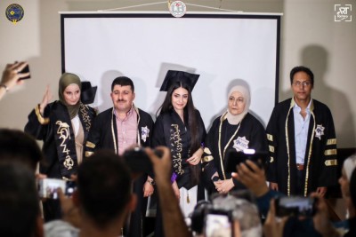 عرض ومناقشة مشاريع تخرج طلاب كلية الصيدلة للفصل الصيفي للعام الدراسي 2023-2024