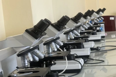 مخابر الجامعة