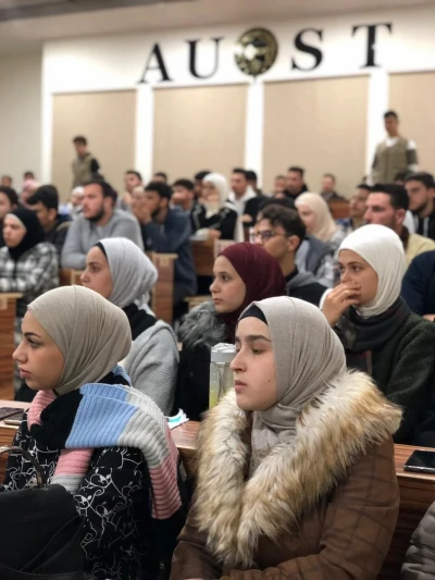 لقاء مع طلبة كلية الهندسة المعلوماتية