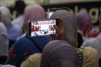 كلية الترجمة تقدّم أولى عروضها المسرحية Mind Your Language