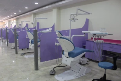 جولة في مبنى العيادات الطبية