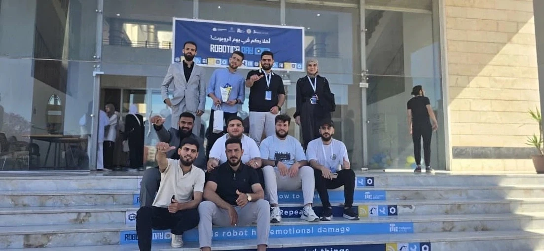 مشاركة متميزة لطلبة الهندسة المعلوماتية في يوم الروبوتيك بجامعة دمشق