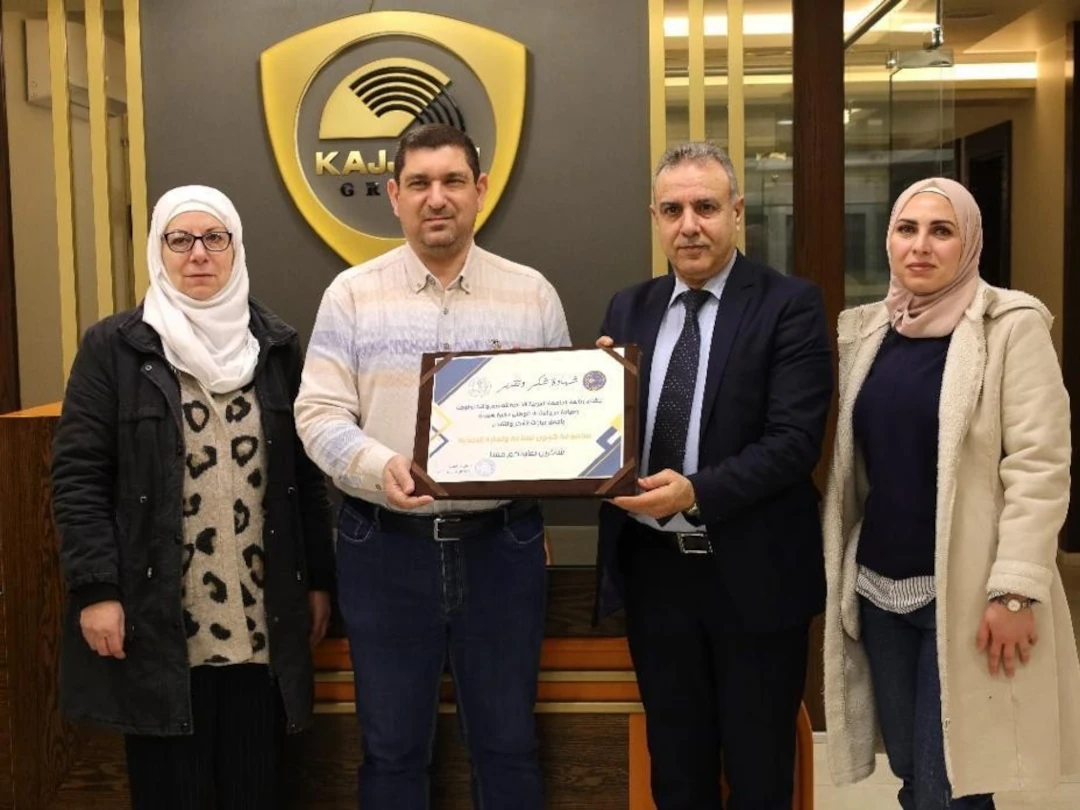 زيارة بهدف توطيد العلاقة بين الجامعة العربية الخاصة للعلوم والتكنولوجيا ومعامل الإنتاج الوطنية