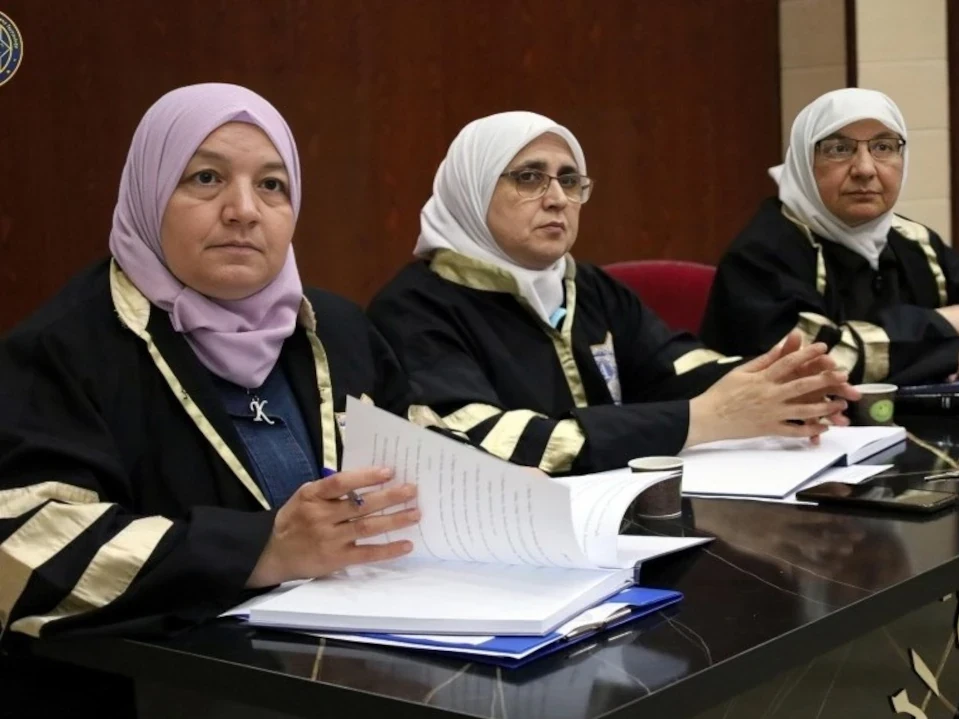 Discussing graduation projects in the College of Information Engineering for the second semester of the academic year 2023-2024